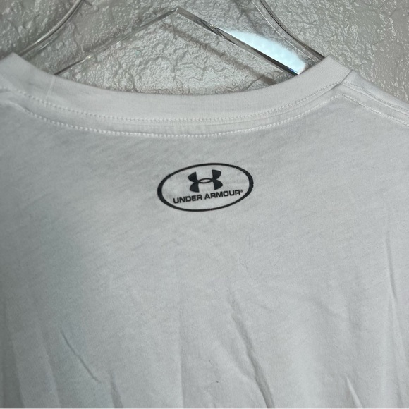 Men’s White Under Armour Loose/Coupe Shirt - Picture 5 of 7